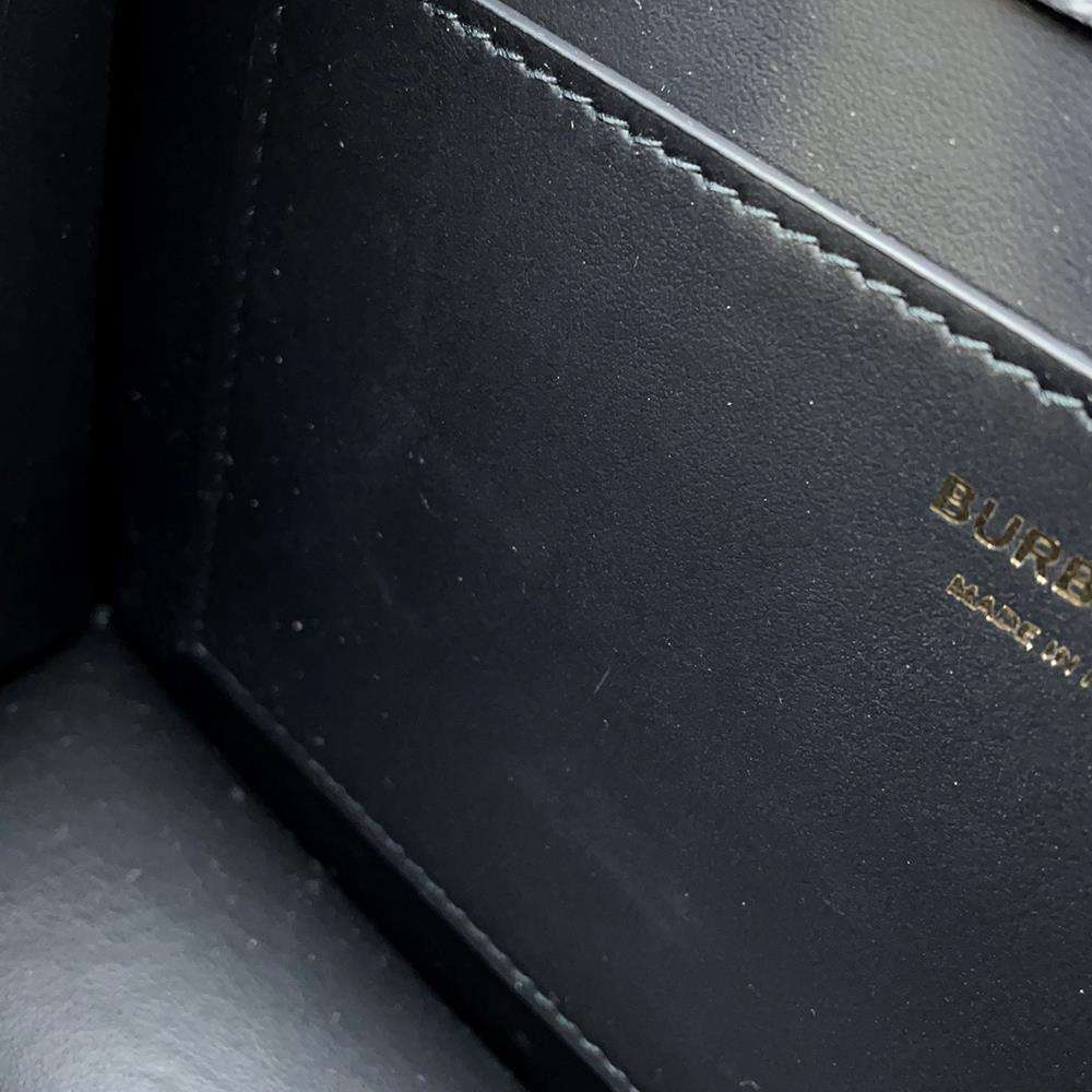 Burberry Shoulder Bag Checkered Canvas Black - Picture 7 of 10
